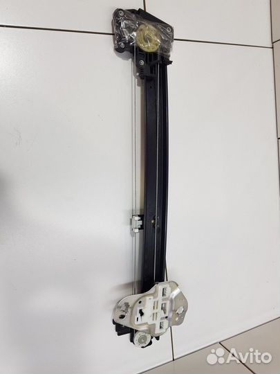 Стеклоподъемник электрический задний правый