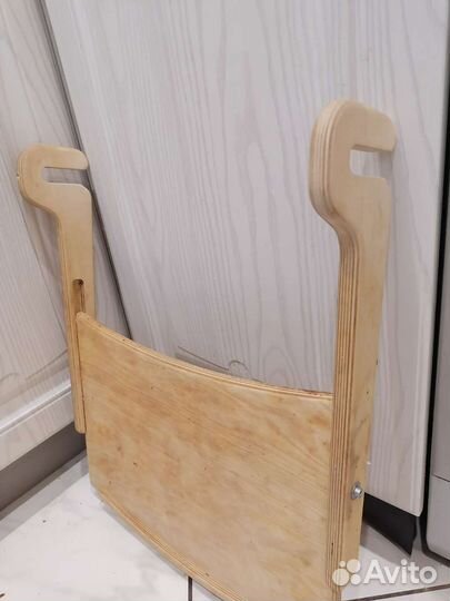 Столешница на конёк-горбунок растущий стул