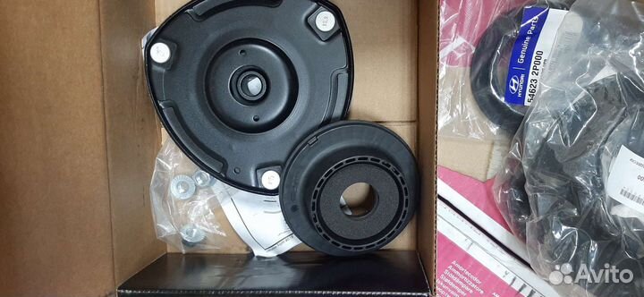 Kia sorento 2.4 2012 комплект передний Амортизатор