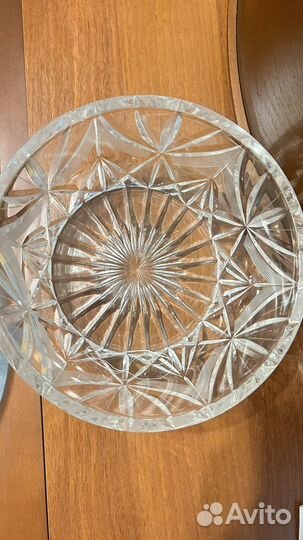 Большой хрустальный салатник