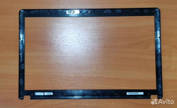 Рамка матрицы (экрана) ноутбук MSI CR700 CX705