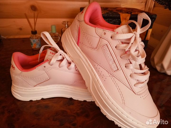 Кроссовки reebok женские 38