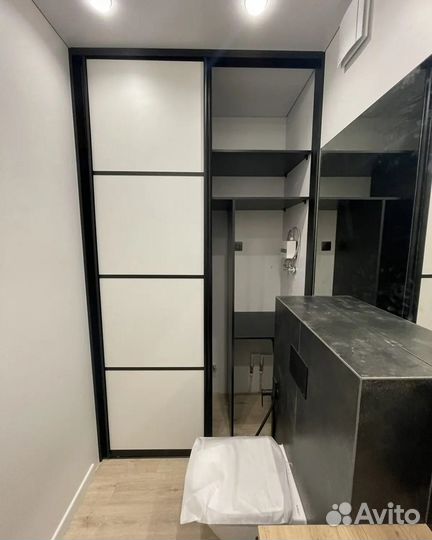 Встраиваемый шкаф