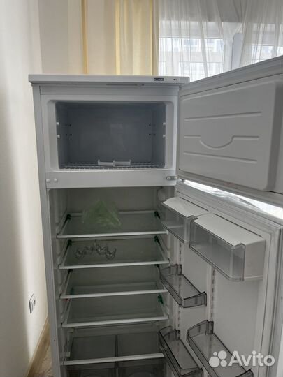 Холодильник атлант бу