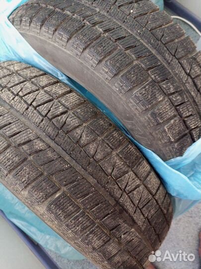 Bridgestone Blizzak Revo GZ 215/65 R16