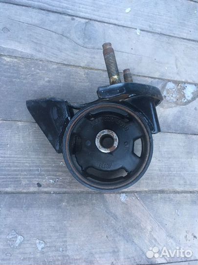 Подушка двигателя RBI