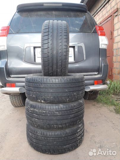 Triangle LL01 235/45 R17