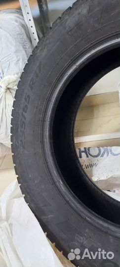 Pirelli Ice Zero FR 235/65 R17 108H