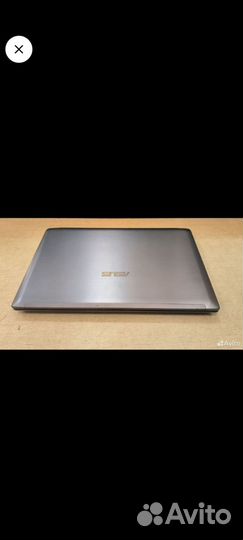 Ноутбук asus