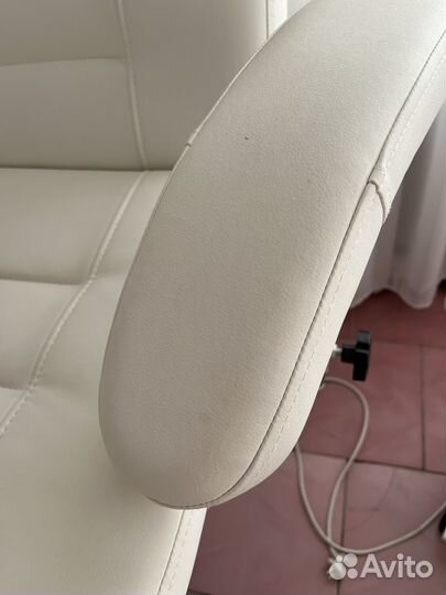 Педикюрное кресло бу, кушетка косметологическая