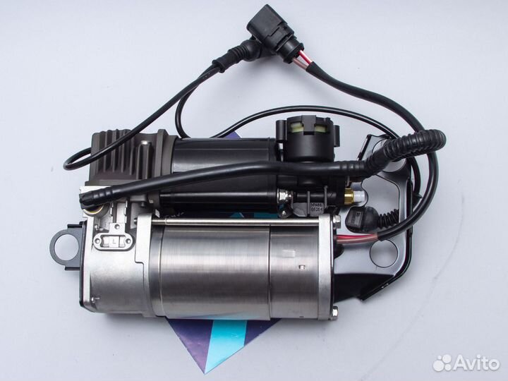 Компрессор пневмоподвески VAG Touareg GP/Cayenne l