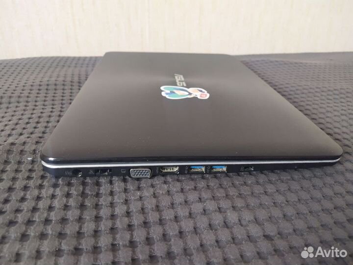 Ноутбук Asus X555LA