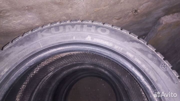 Kumho I'Zen KW22 235/50 R18