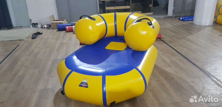 Бананы, тюбинги,диваны