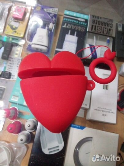 Чехлы для AirPods