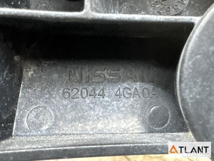 Крепеж бампера передняя правая nissan skyline