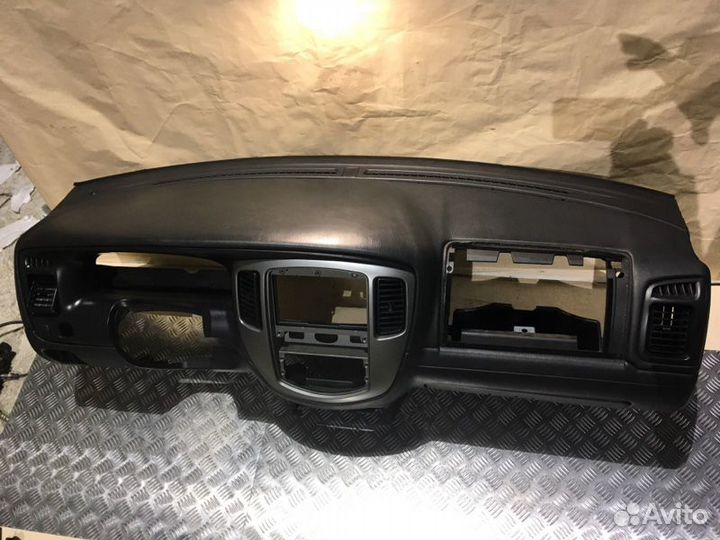 Торпедо Ford Escape 2 2.3 2008