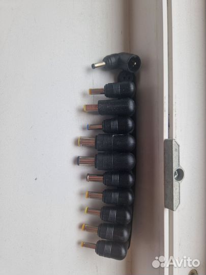 Адаптеры на универсальную зарядку для ноутбука