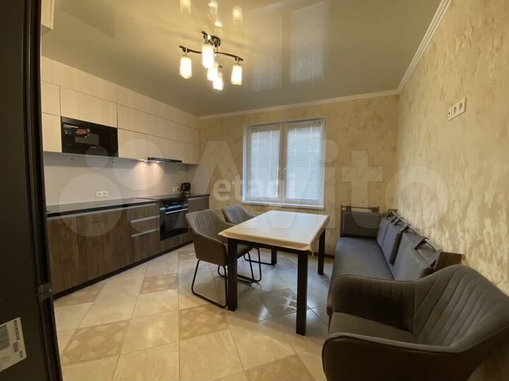 2-к. квартира, 63,8 м², 4/17 эт.