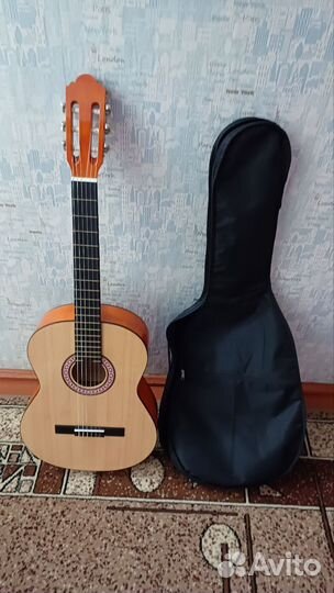 Классическая гитара бу