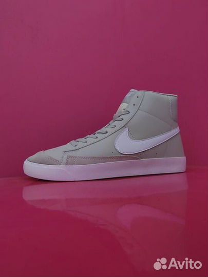 Nike blazer mid 77