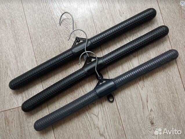 Вешалка плечики для верхней одежды пластиковая