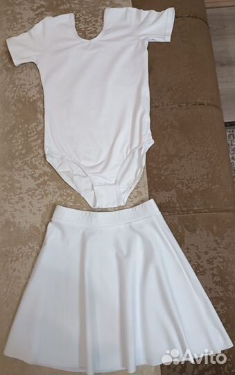 Купальник гимнастический и юбка спортивная