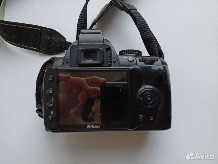 Nikon d3000 body