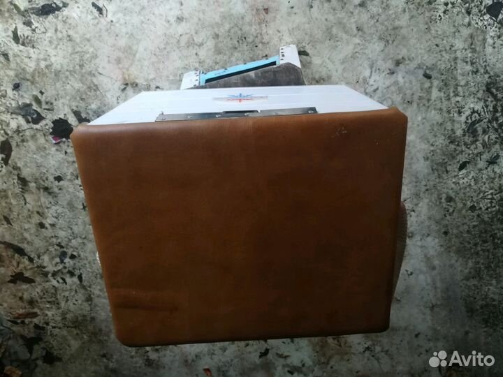 Автомобильный холодильник,Термо контейнер