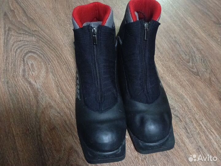 Ботинки лыжные motor