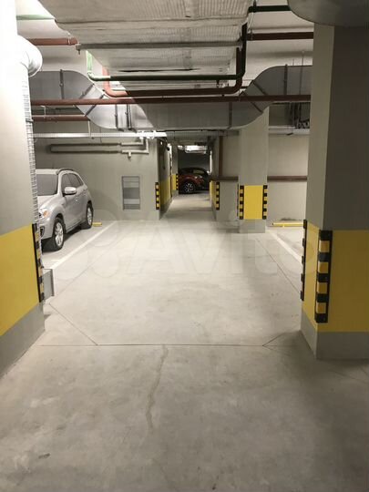 Машиноместо, 18 м²