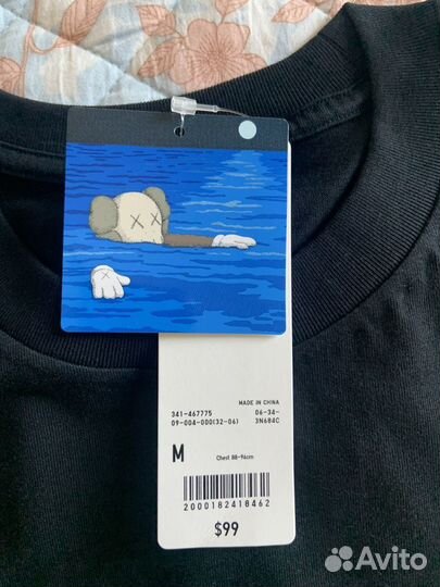 Kaws x Uniqlo UT Short Sleeve Graphic M размер