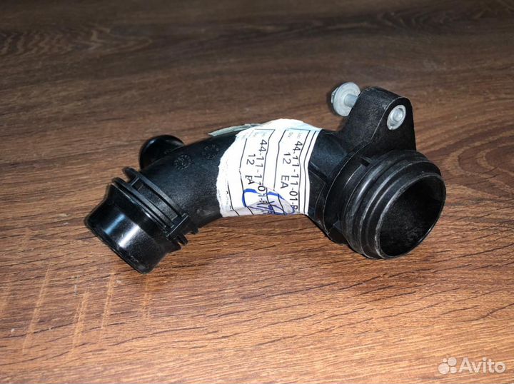 Патрубок (A2742000256)