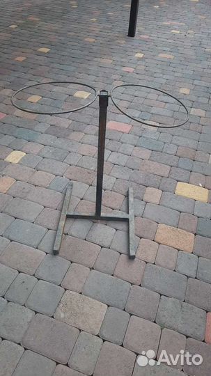 Подставка для мисок