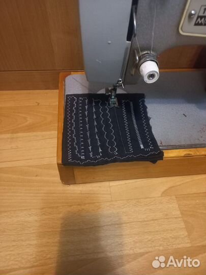 Швейная машина Чайка 3
