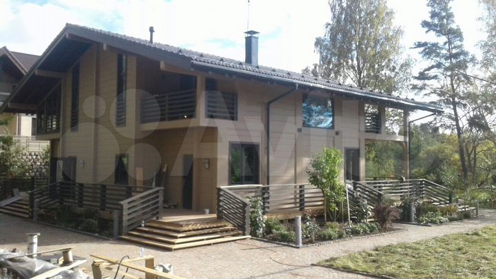 Коттедж 396 м² на участке 27 сот.