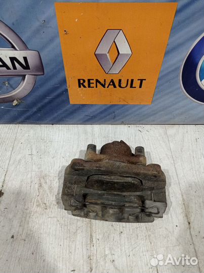 Суппорт тормозной перед Renault kaptur Прав