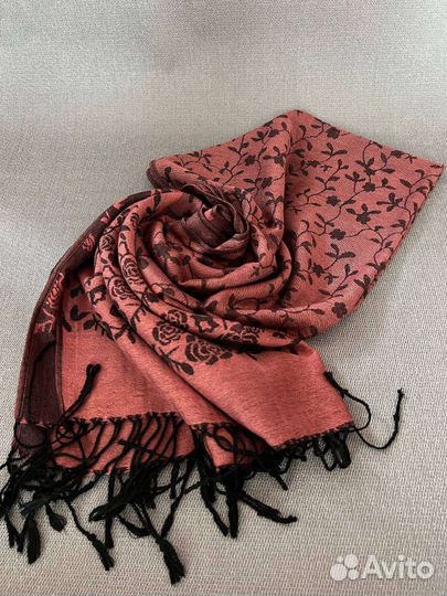 Новые палантины с биркой женские