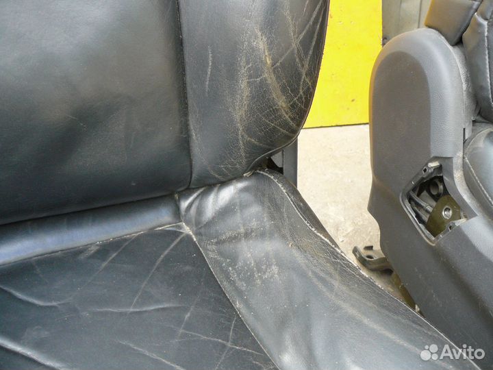 Пара передних сидений для infiniti FX35 2003г