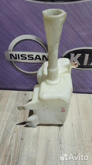 Бачок омывателя Nissan almera N16