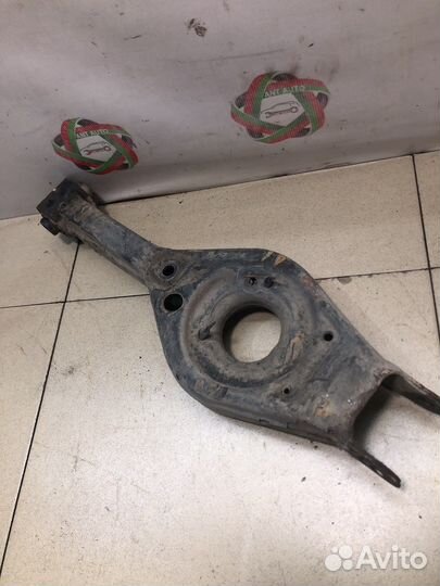 Huundai i30 2 GD Задний нижний рычаг