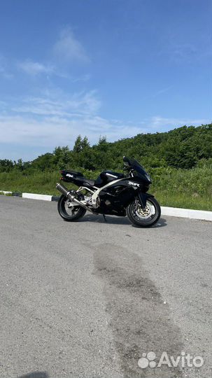 Продам kawasaki ninja zx9r