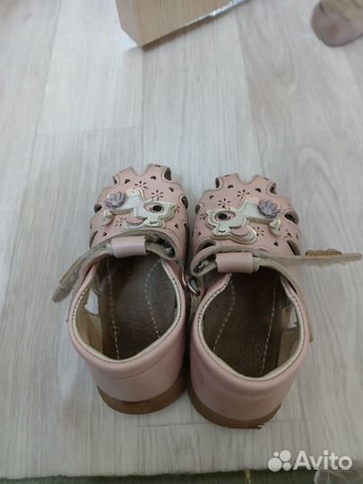 Сандалии для девочки 24 размер