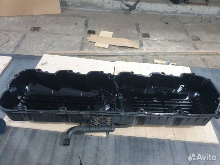 Клапанная крышка Daf Xf 105