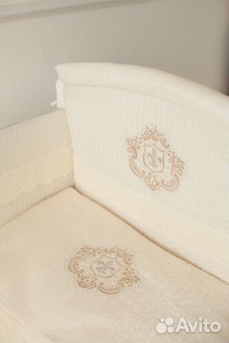 Бортик в кроватку