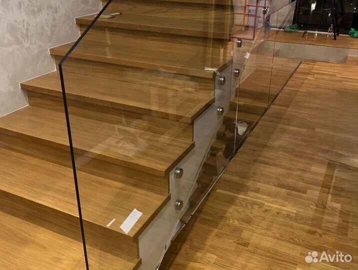 Стеклянные перила для лестниц