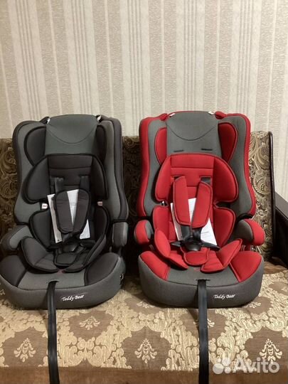 Новое детское автомобильное кресло автокресло