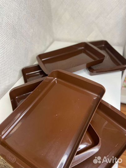 Поднос пластиковый