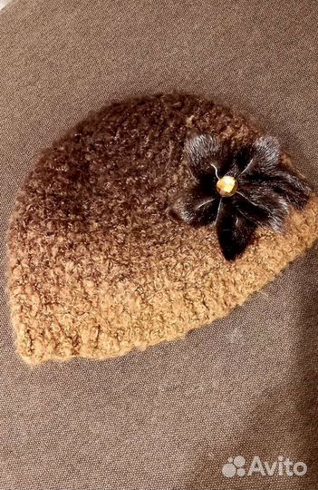 Шапка женская вязаная