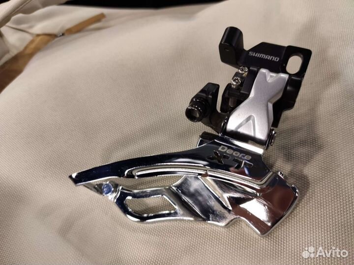 Передний переключатель shimano deore XT FD-M771